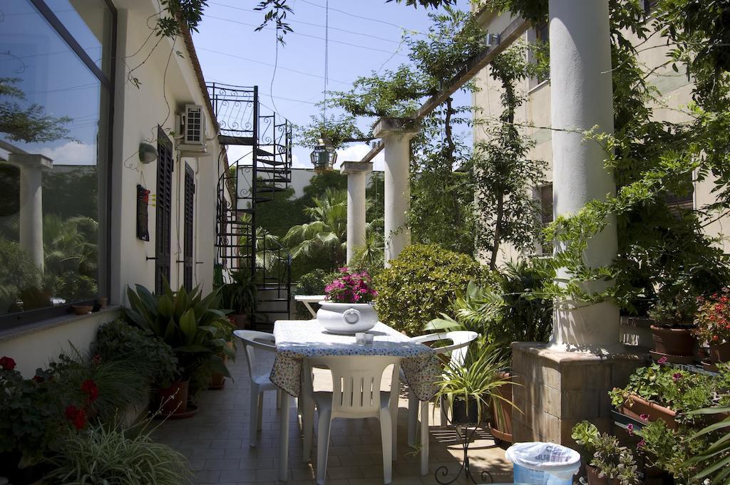 B&B Cactus Giardini Naxos Exteriér fotografie